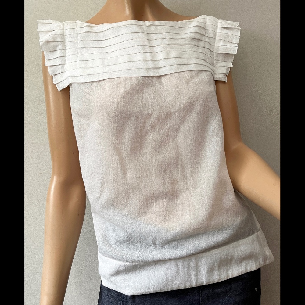 Club Monaco semi-sheer white cap sleeve blouse tiered ruffle S/P